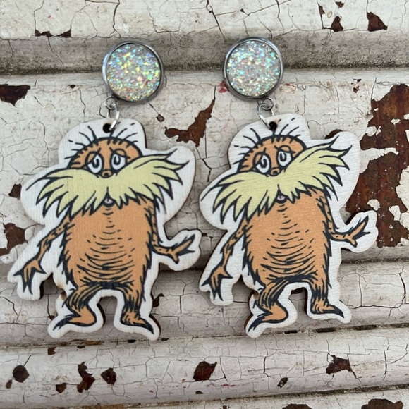 Brand new Dr. Seuss Lorax book inspired wooden dangle earrings - Picture 2 of 4